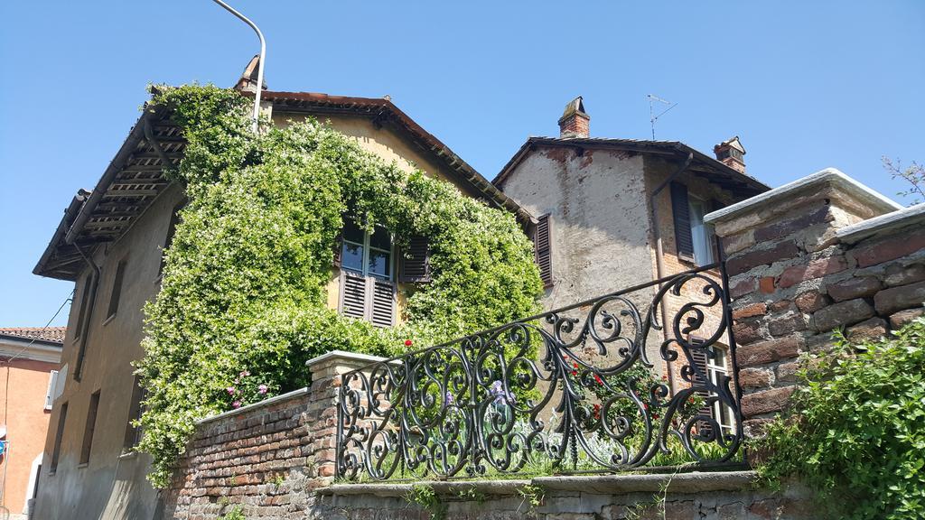 Borgo Archinto Apartment Robecco sul Naviglio Luaran gambar