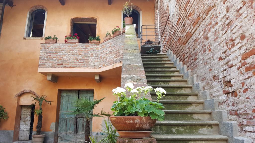 Borgo Archinto Apartment Robecco sul Naviglio Luaran gambar