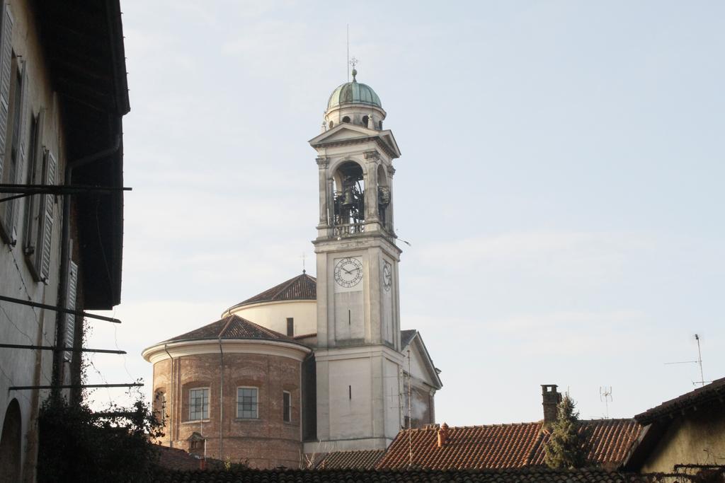 Borgo Archinto Apartment Robecco sul Naviglio Luaran gambar