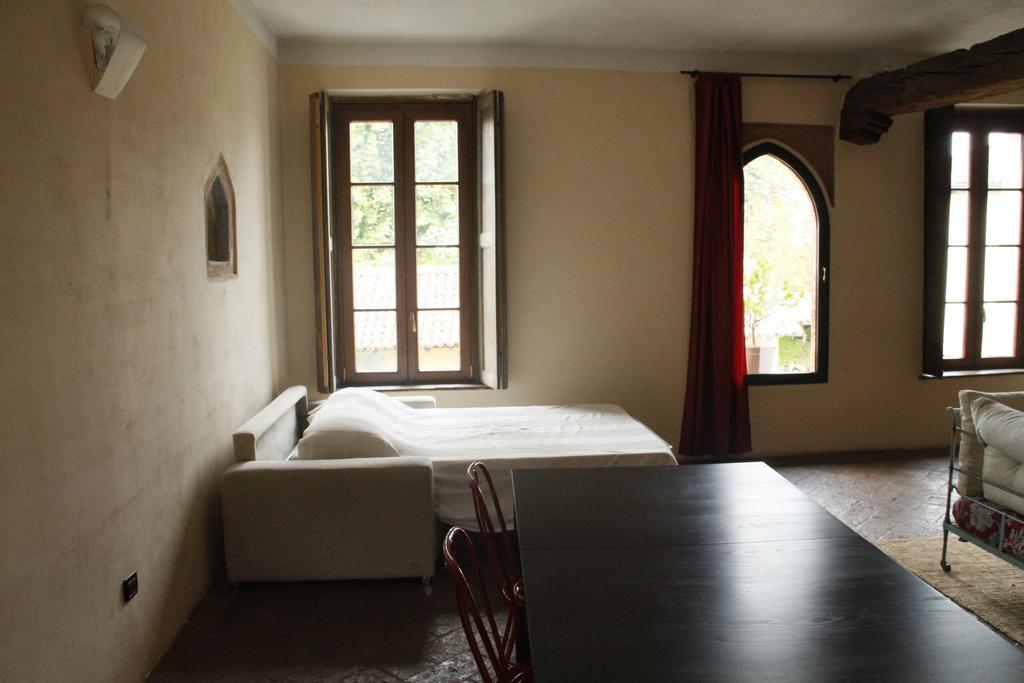 Borgo Archinto Apartment Robecco sul Naviglio Luaran gambar