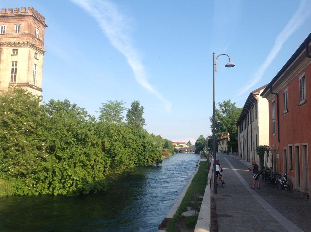 Borgo Archinto Apartment Robecco sul Naviglio Luaran gambar
