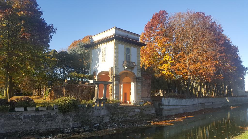 Borgo Archinto Apartment Robecco sul Naviglio Luaran gambar