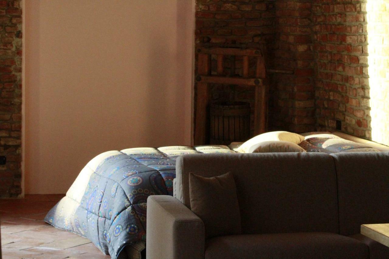 Borgo Archinto Apartment Robecco sul Naviglio Luaran gambar